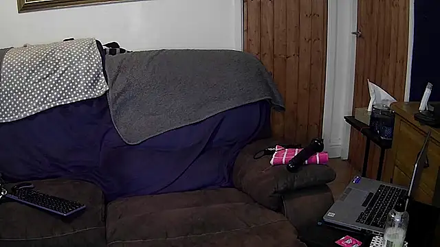 Snapshot of rob2810 chatting on 01.07.26 rob2810 online show from 01.07.26