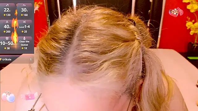 Snapshot of Nayla_Garner chatting on 03.19.25 Nayla Garner online show from 03.19.25