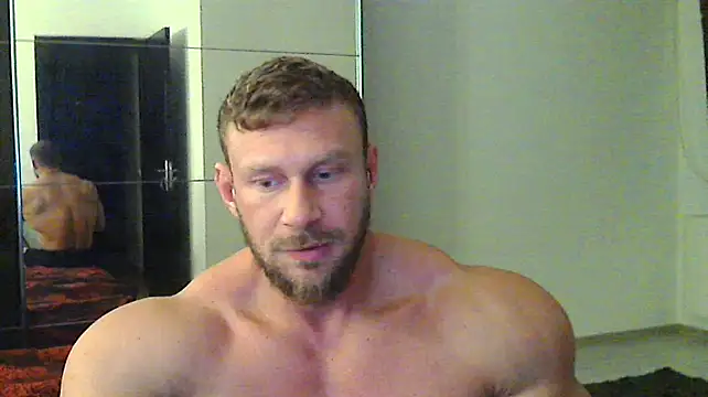 Snapshot of muscularkevin chatting on 12.05.24 muscularkevin online show from 12.05.24