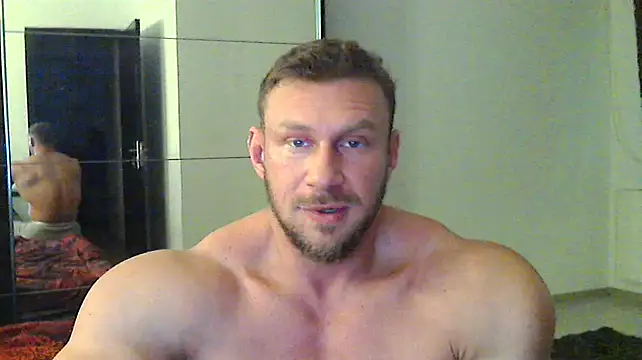 Snapshot of muscularkevin chatting on 12.19.24 muscularkevin online show from 12.19.24