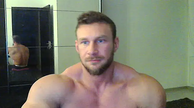 Snapshot of muscularkevin chatting on 01.02.25 muscularkevin online show from 01.02.25