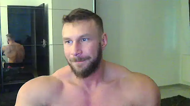 Snapshot of muscularkevin chatting on 02.10.25 muscularkevin online show from 02.10.25