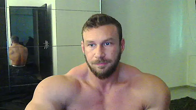 Snapshot of muscularkevin chatting on 03.10.25 muscularkevin online show from 03.10.25
