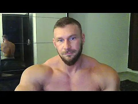 Snapshot of muscularkevin chatting on 10.08.25 muscularkevin online show from 10.08.25