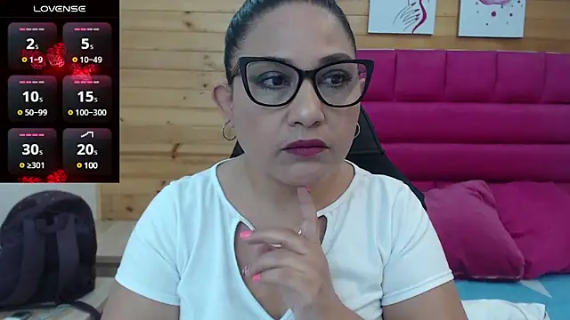 Snapshot of Katha_Marck chatting on 12.17.24 Katha Marck online show from 12.17.24