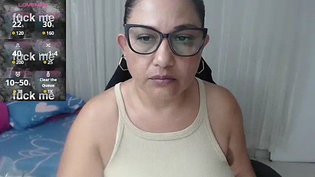 Snapshot of Katha_Marck chatting on 01.25.25 Katha Marck online show from 01.25.25