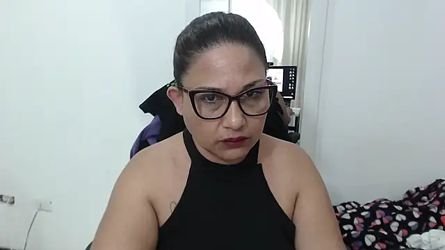 Snapshot of Katha_Marck chatting on 10.12.25 Katha Marck online show from 10.12.25