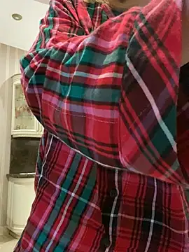 Amazoniiaa online show from 02.16.25