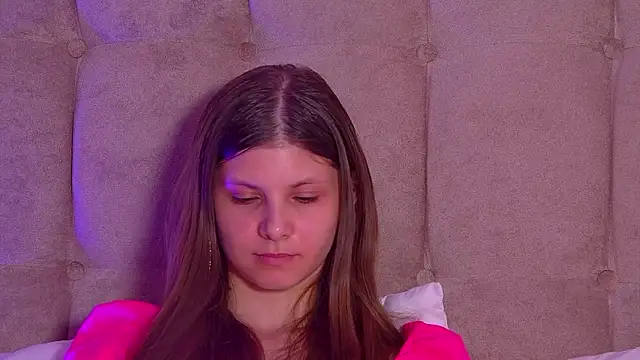 Snapshot of AudreyBarlow chatting on 03.01.25 AudreyBarlow online show from 03.01.25