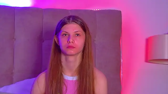 Snapshot of AudreyBarlow chatting on 03.19.25 AudreyBarlow online show from 03.19.25