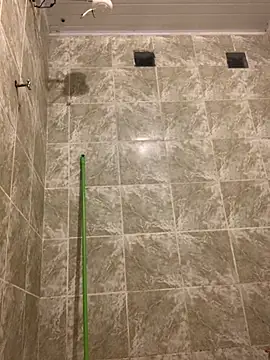 Snapshot of raphadoors19 chatting on 10.10.25 raphadoors19 online show from 10.10.25