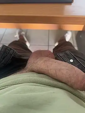 Snapshot of Laviestbelle chatting on 02.26.26 Laviestbelle online show from 02.26.26