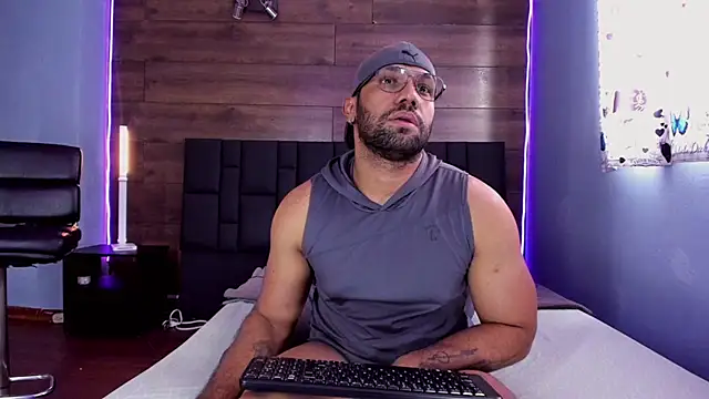 Snapshot of anthonylatynxd chatting on 11.27.25 anthonylatynxd online show from 11.27.25