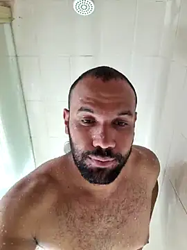 Snapshot of anthonylatynxd chatting on 12.03.25 anthonylatynxd online show from 12.03.25