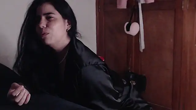 sex mia online show from 12.17.25