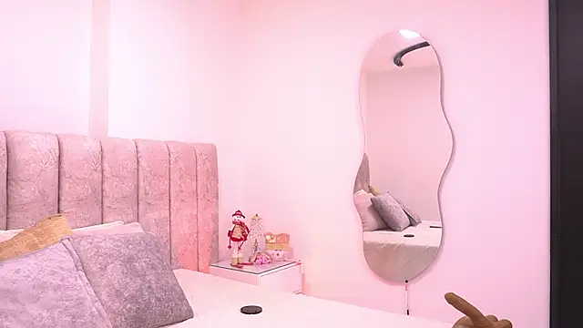 violeta aroca online show from 12.19.25