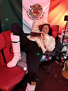 LaInsaciableIntensa online show from 09.21.25