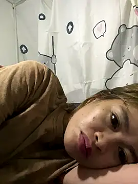 Snapshot of pinay4uwithagoodheart chatting on 12.17.25 pinay4uwithagoodheart online show from 12.17.25