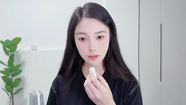 HaagenDazs  online show from 09.10.25