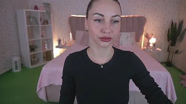 KristiiMax online show from 04.20.26