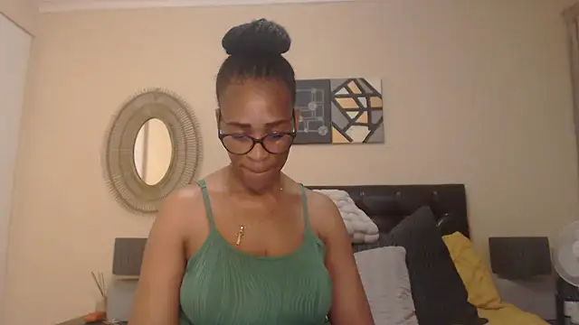 Creamyass22 online show from 03.18.25