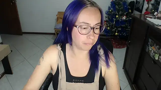 charlottezoe15 online show from 11.16.25