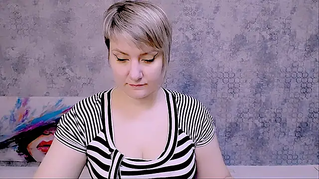 Djullia online show from 02.23.25