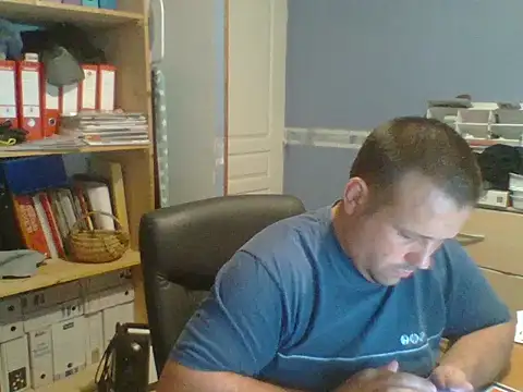 manubm03 online show from 06.29.26