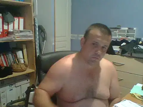 manubm03 online show from 07.05.26