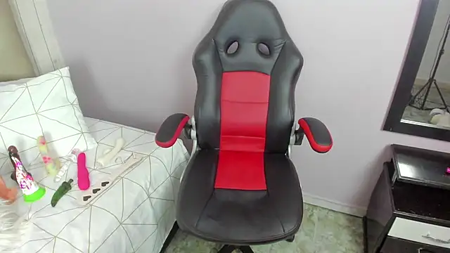 mila katts online show from 02.27.25