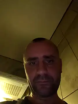 Snapshot of Govora chatting on 01.06.25 Govora online show from 01.06.25