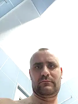 Snapshot of Govora chatting on 02.01.25 Govora online show from 02.01.25