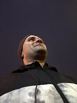 Snapshot of Govora chatting on 02.28.25 Govora online show from 02.28.25