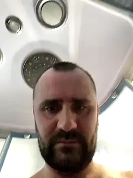 Snapshot of Govora chatting on 02.28.26 Govora online show from 02.28.26