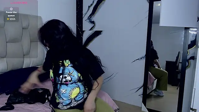 nicol furyy online show from 07.01.26