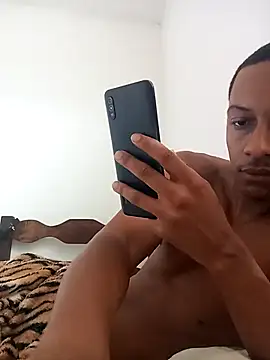 Pretinhoo25 online show from 02.24.26