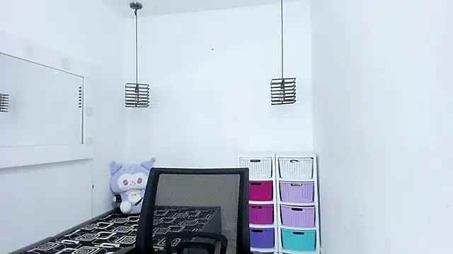 KimberlyJohnsoon online show from 05.05.26