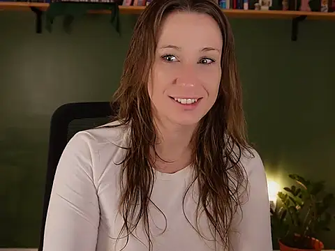 Snapshot of callmedemme chatting on 06.02.26 callmedemme online show from 06.02.26
