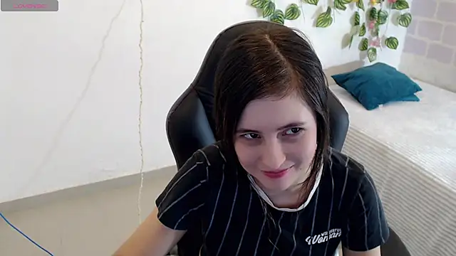 tania sweet   online show from 01.17.25