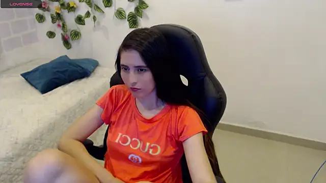 tania sweet   online show from 03.21.25