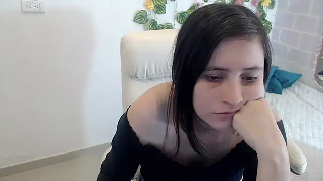 tania sweet   online show from 09.26.25