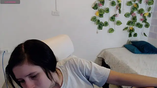 tania sweet   online show from 10.09.25