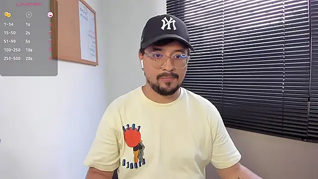 Snapshot of DaviidEvans_ chatting on 12.06.24 DaviidEvans online show from 12.06.24