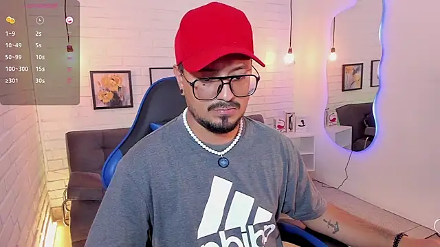 Snapshot of DaviidEvans_ chatting on 09.10.25 DaviidEvans online show from 09.10.25