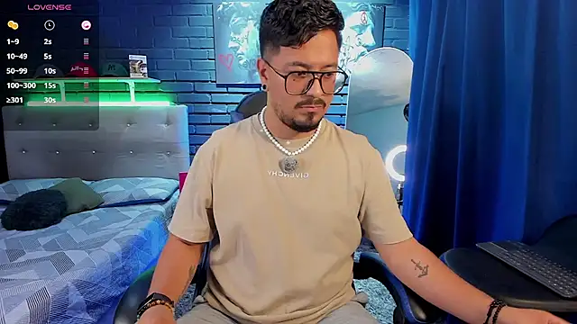 DaviidEvans  online show from 07.05.26