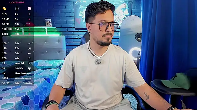 DaviidEvans  online show from 07.12.26
