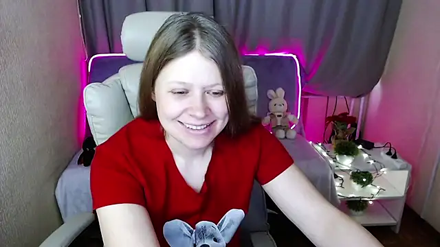 Snapshot of alekasamui chatting on 02.17.25 alekasamui online show from 02.17.25