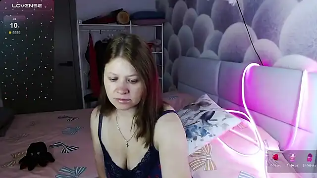 Snapshot of alekasamui chatting on 09.12.25 alekasamui online show from 09.12.25