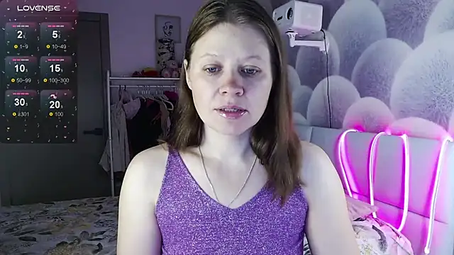 Snapshot of alekasamui chatting on 10.06.25 alekasamui online show from 10.06.25