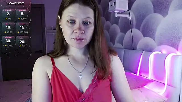 Snapshot of alekasamui chatting on 11.11.25 alekasamui online show from 11.11.25